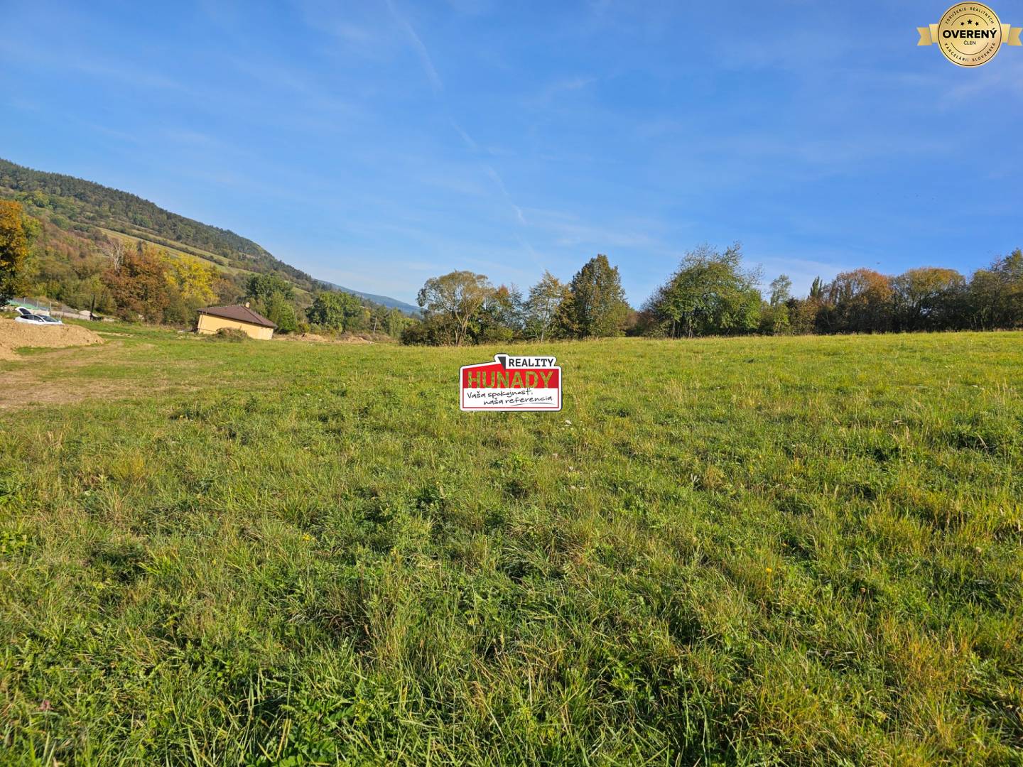 (1.297 m²) STAVEBNÝ POZEMOK NA DOM