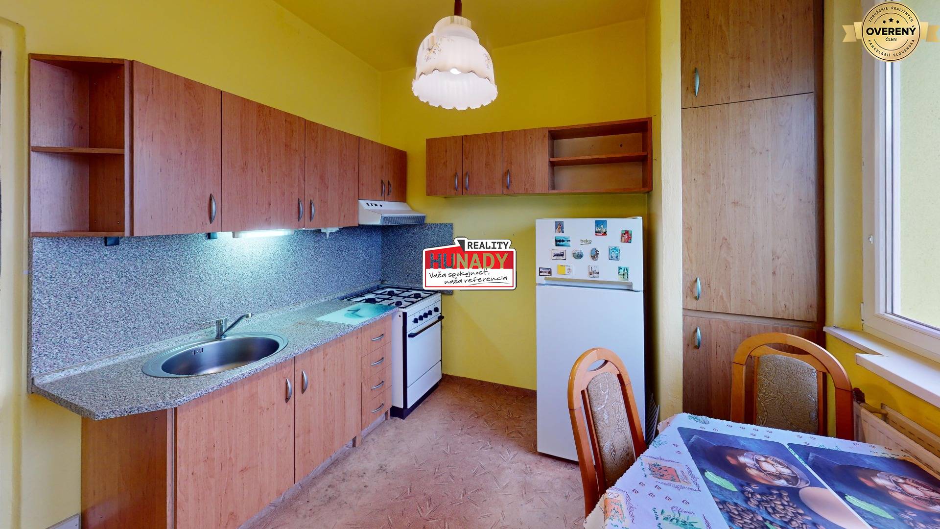 (53 m²) 2i BYT S LOGGIOU