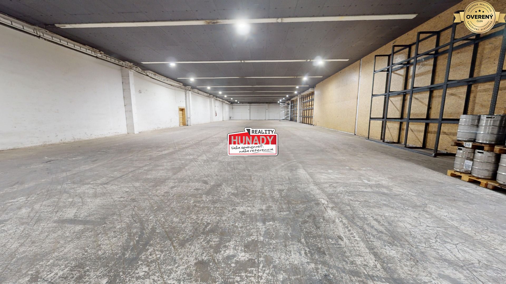 (1.410 m²) HALA NA PRENÁJOM
