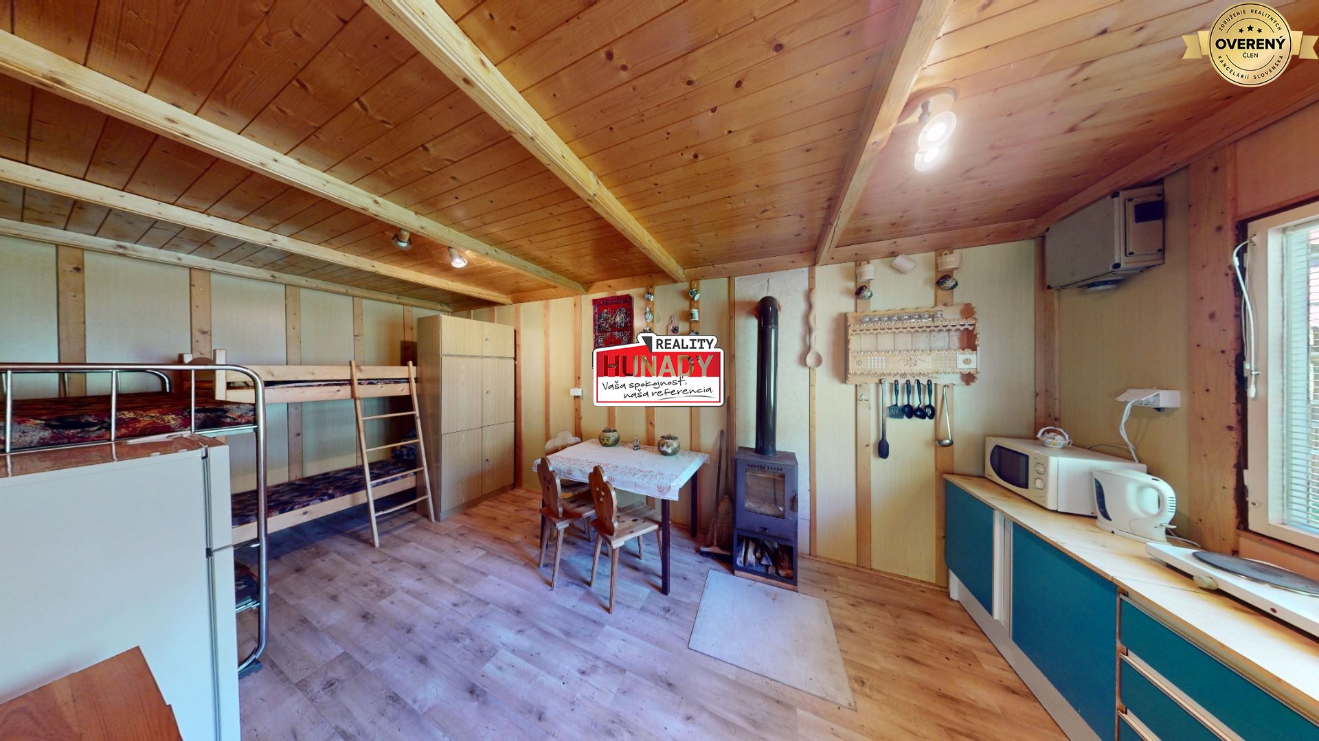 (2.250 m²) CHATA V PORAČSKEJ DOLINE
