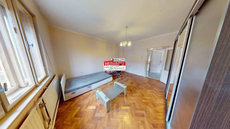 BLÍZKO DO OKRESNÉHO MESTA SNV