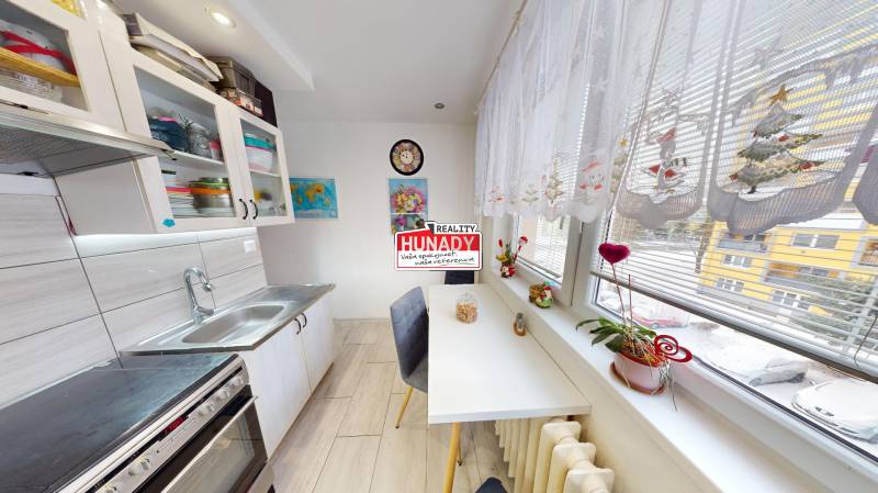 hladam spisska nova ves.jpg