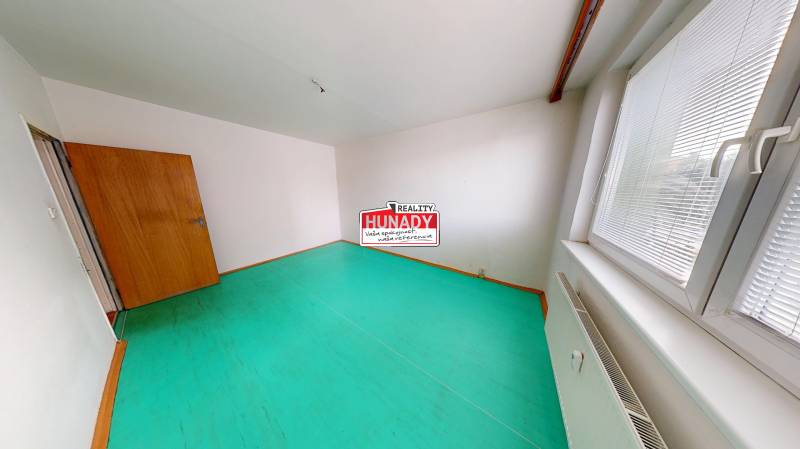 3 izbovy byt v pôvodnom stave .jpeg