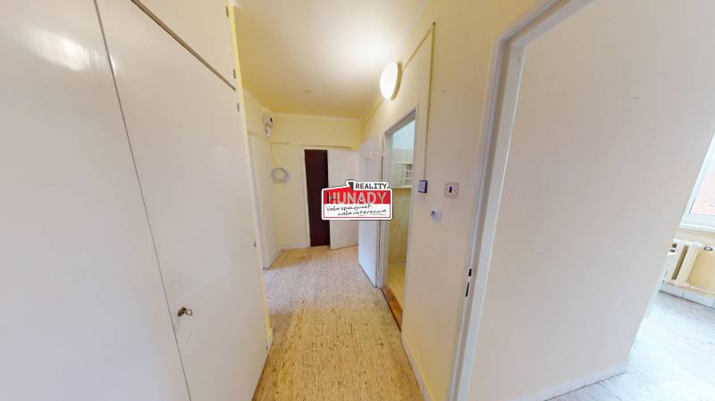 2izbak na predaj centrum SNV.jpg