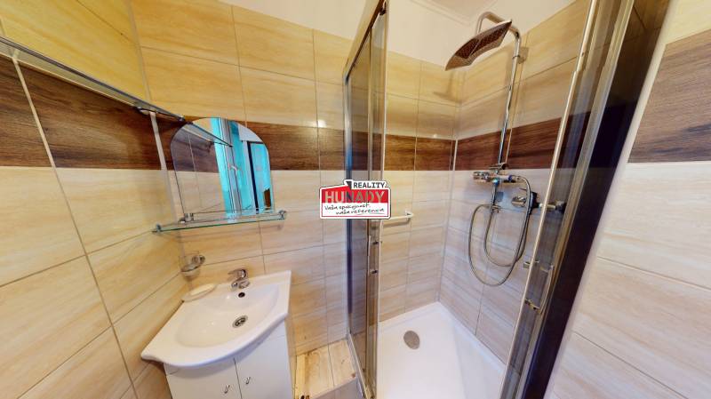 3izbak na predaj SNV.jpg