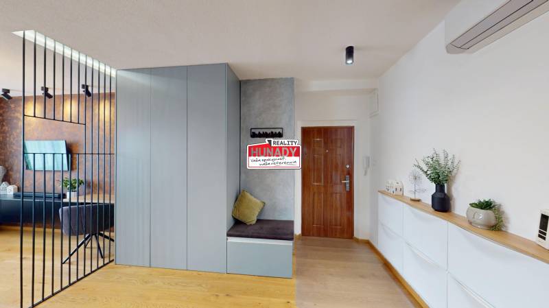 3izbovy byt Kosice.jpg