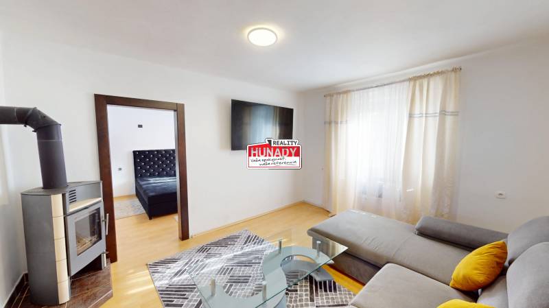 BYT ZA NÍZKU CENU.jpg