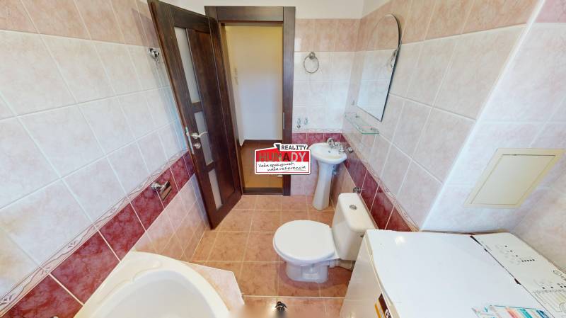 2 IZBOVY BYT RUDNANY.jpg