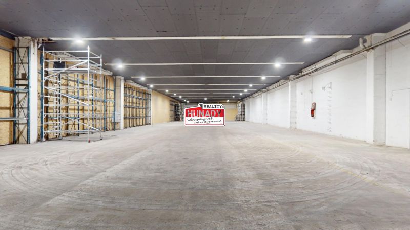 Prenájom haly 1410m2.jpg